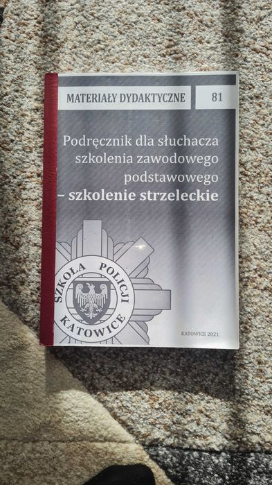 Podręczniki i kodeksy prawne, podręczniki studia