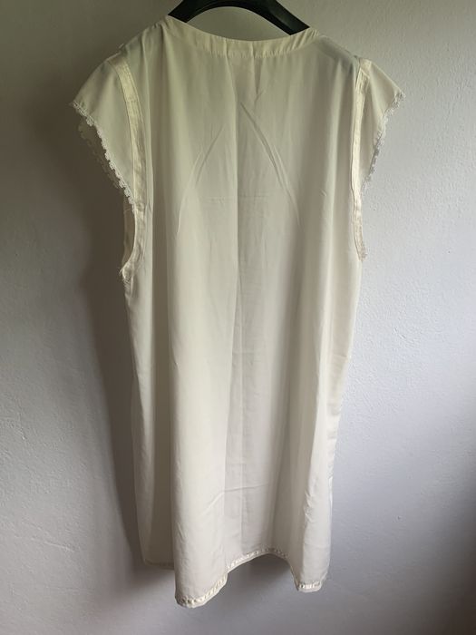Camisola e robe de dormir