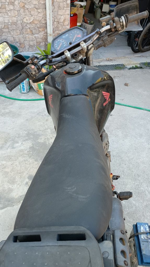 Honda NX 650 Dominator