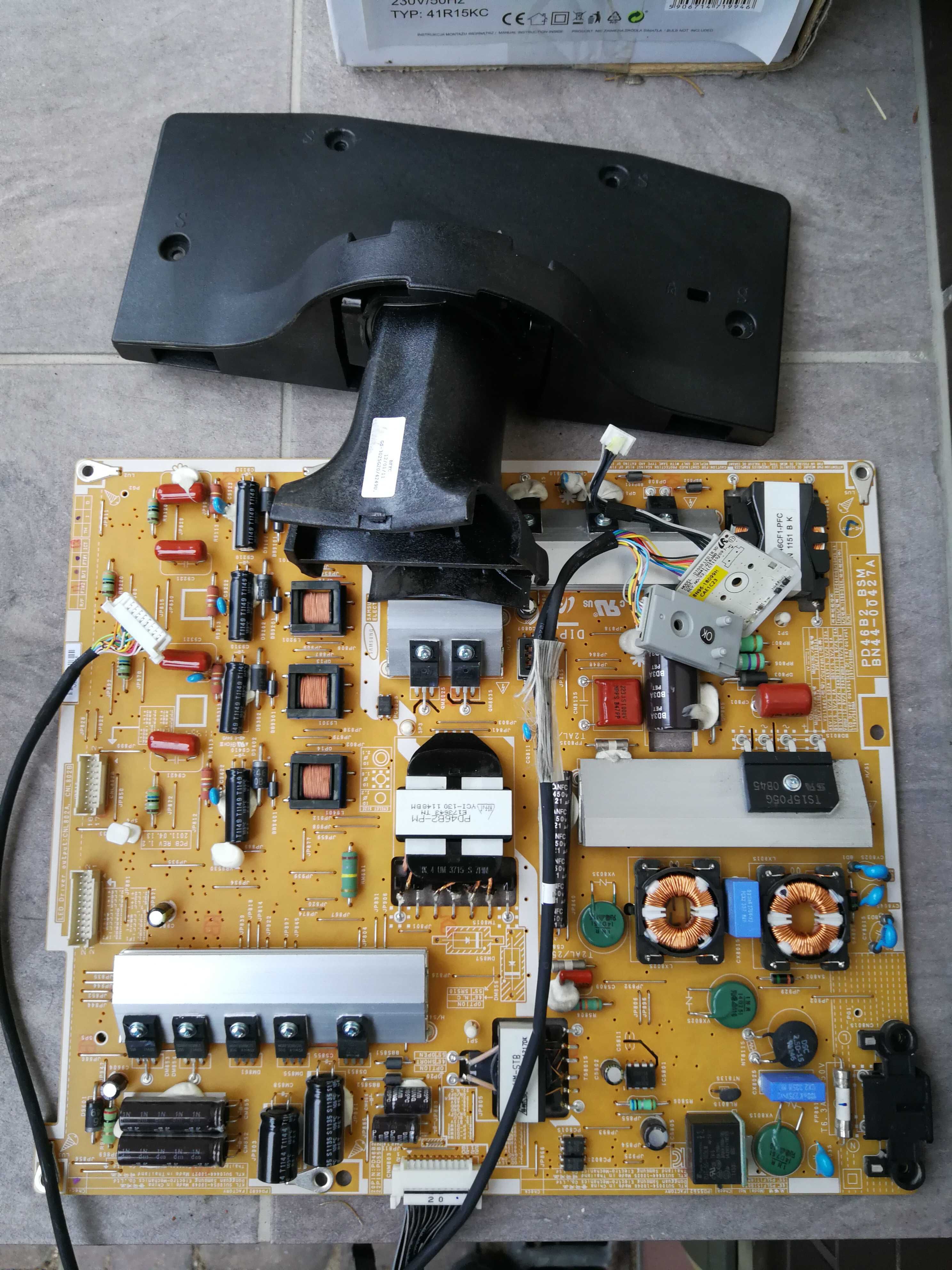 Telewizor Samsung smart wifi hdmi led usb plyta zasilajaca zaczep vesa