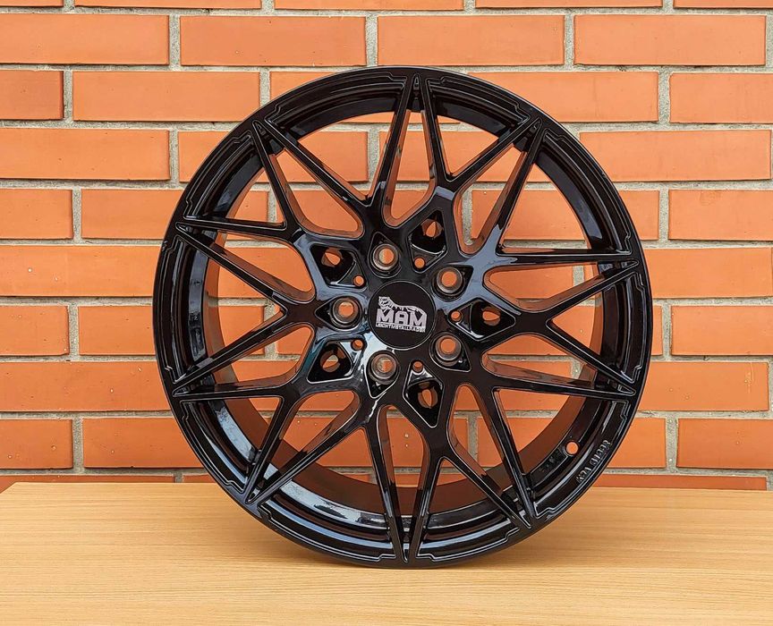 Felga Aluminiowa MAM B2-8018 8x18 5x112 ET35 Nowa Demo 1 Sztuka