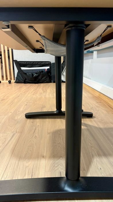 IKEA BEKANT Desk secretária 120x80