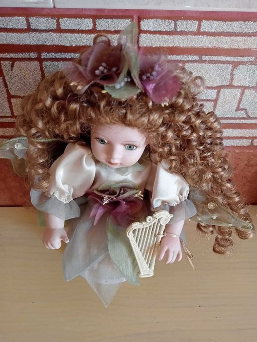 BP_001 | Boneca de Porcelana | Fada | Ótimo Estado