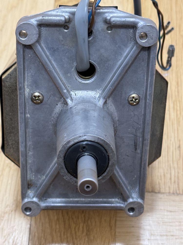 Silnik capstan motor Revox PR 99 i B 77 high speed (7,5/15 ips)