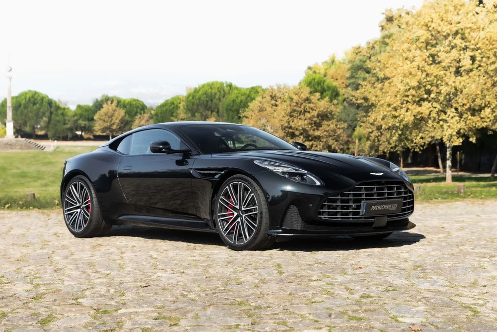 Aston Martin DB12 Coupé V8 Auto