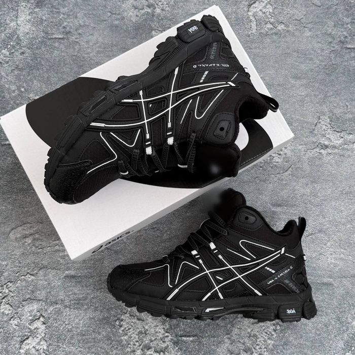 Високие кроссовки С МЕХОМ (41-45) Зимние ботинки черные на гортексе