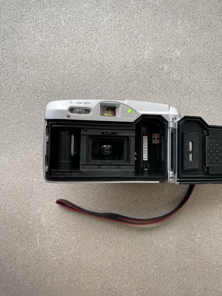 Polaroid PZ2001 35-66mm | Плівковий фотоапарат