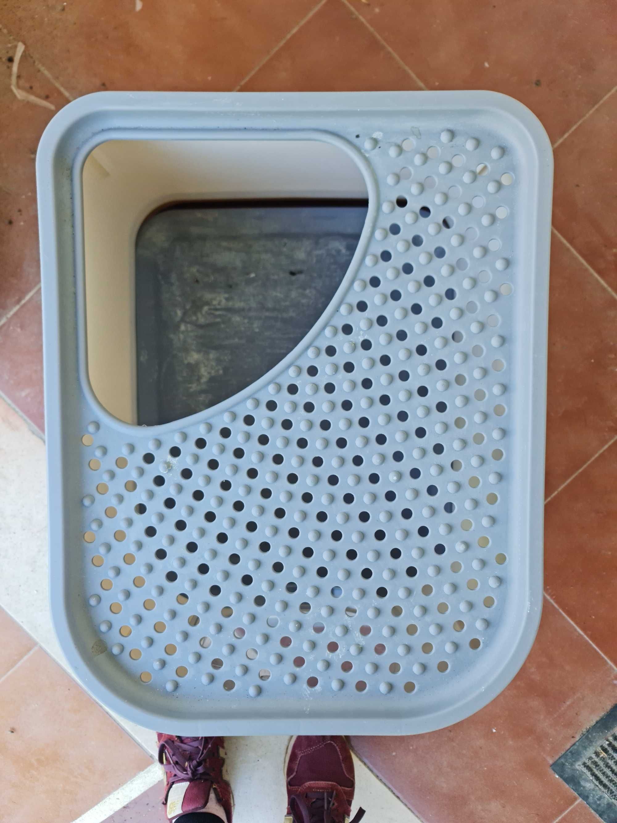 Casa de banho para gato