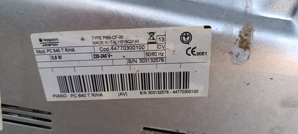 Газова поверхня Hotpoint Ariston на запчастини чи відновлення