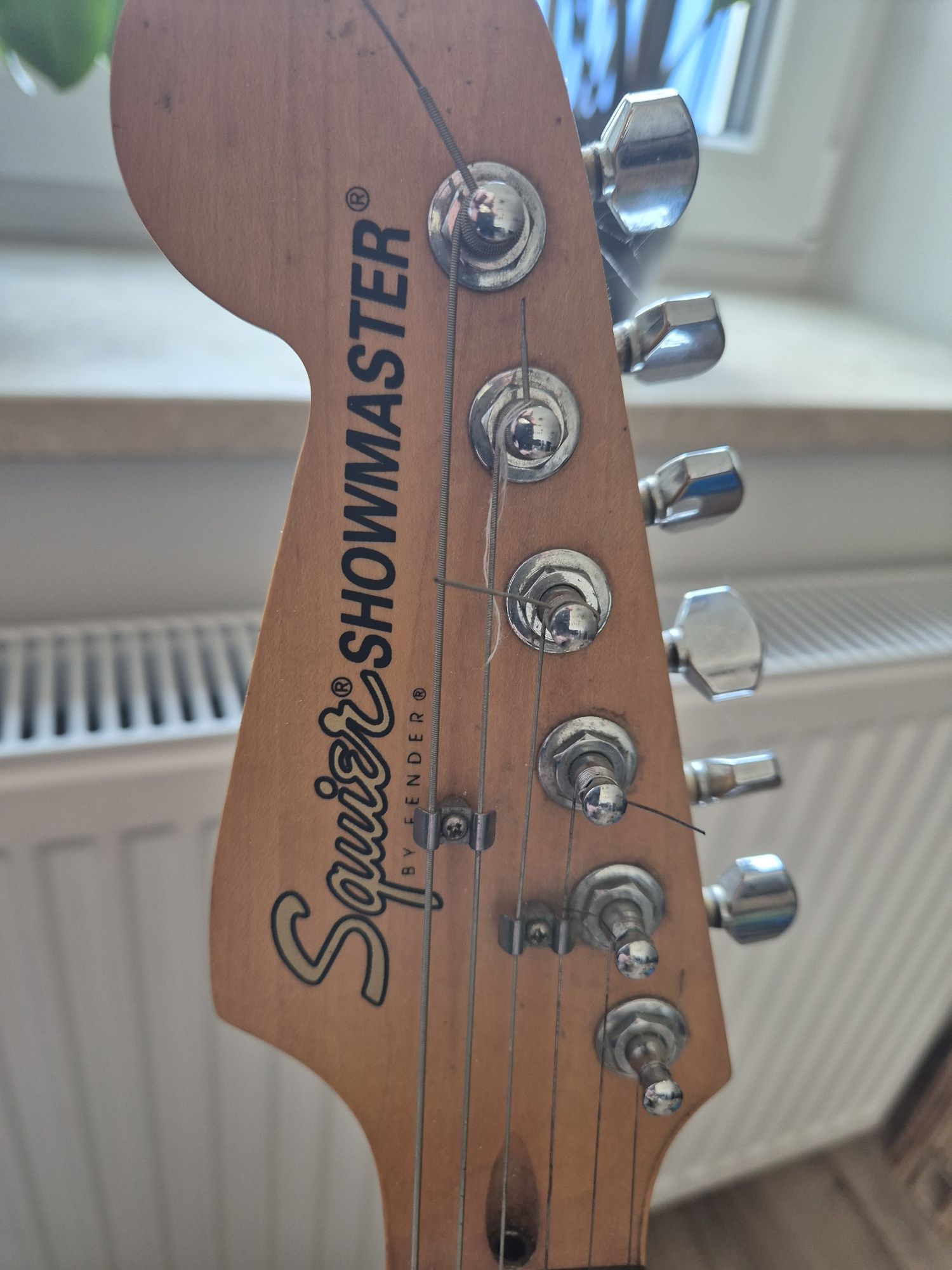 Gitara elektryczna Squier Showmaster
