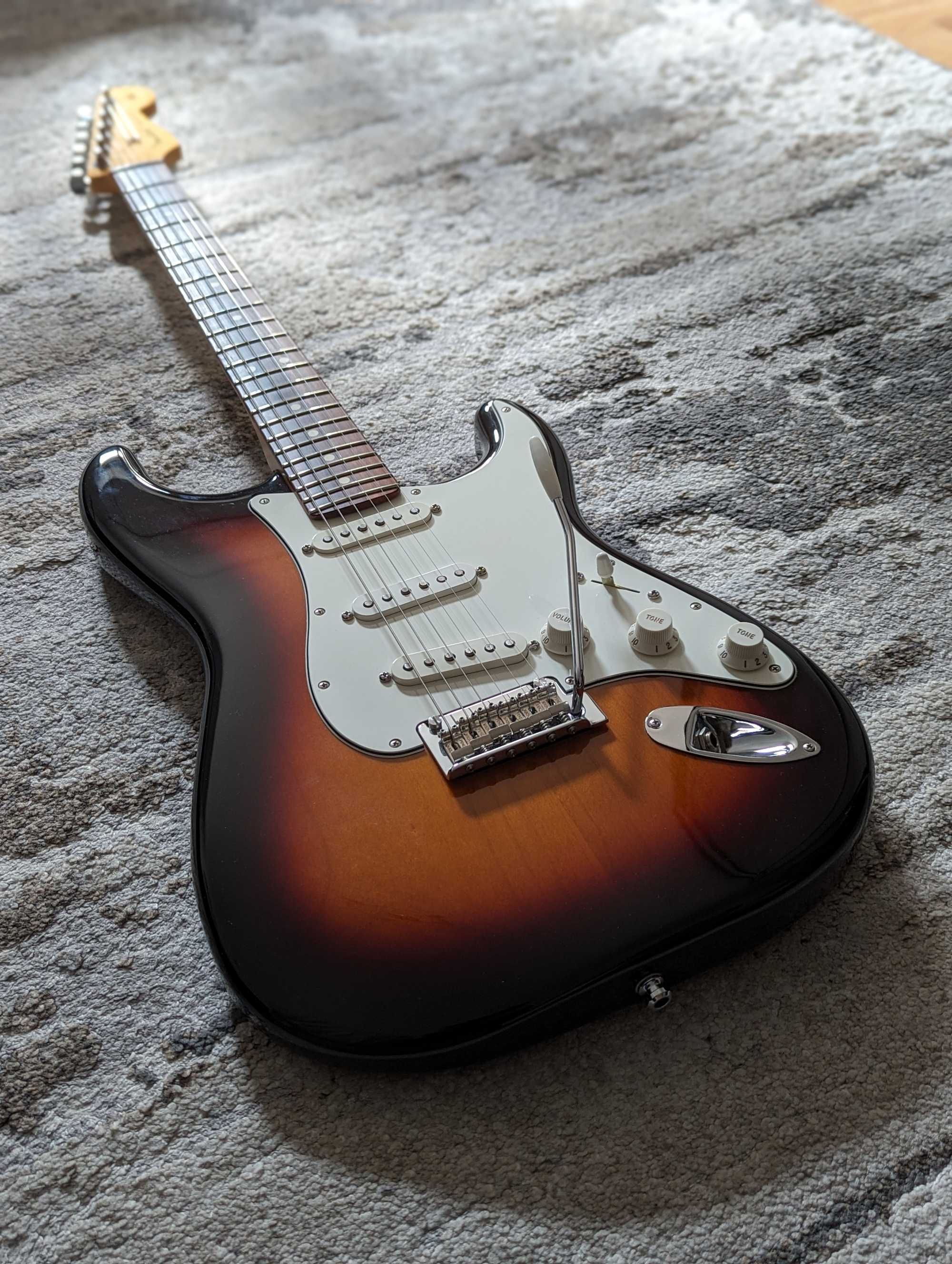 Fender Stratocaster Player 3TS PF MIM