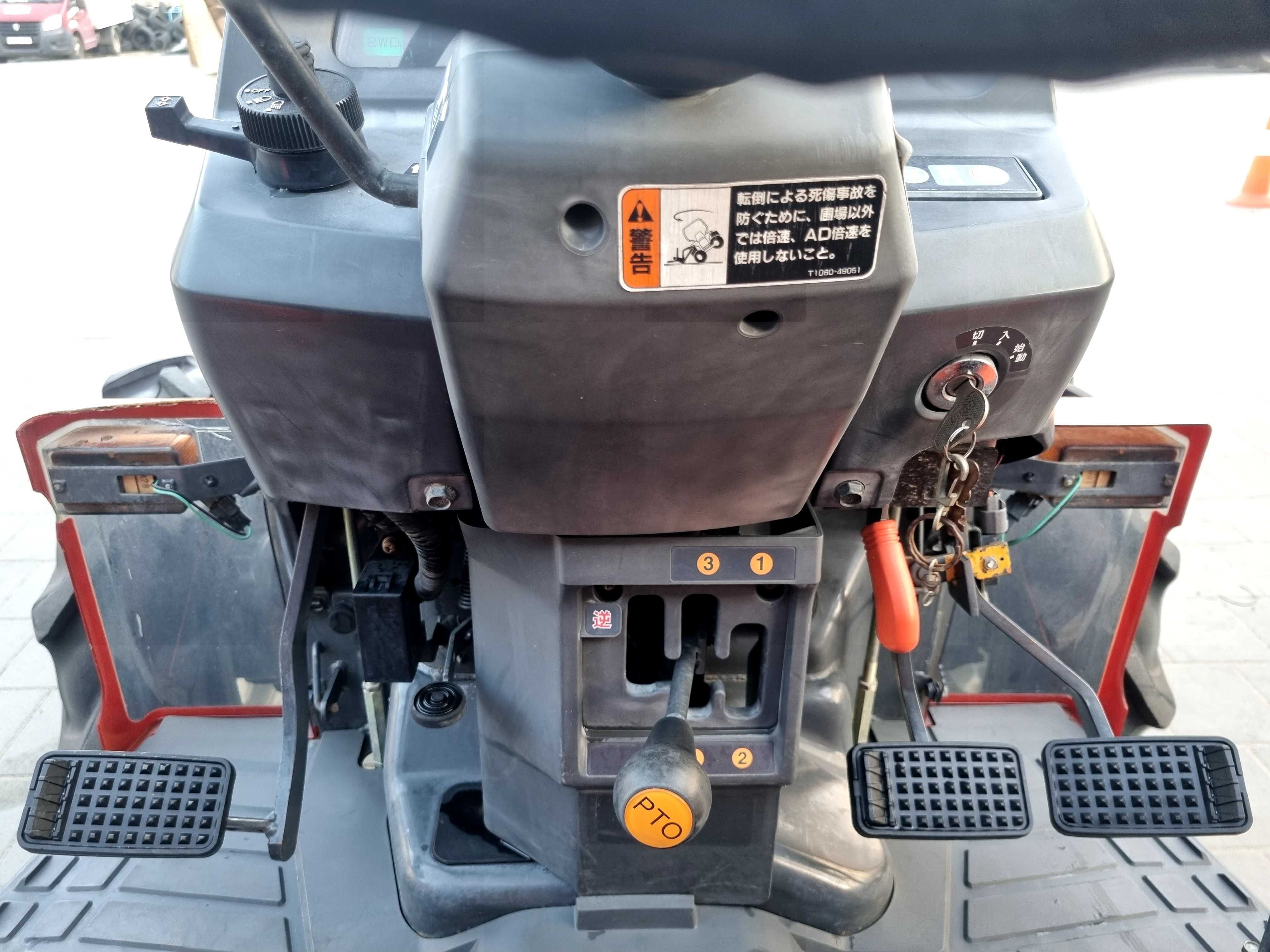 Японський мінітрактор Кубота Kubota KL-25