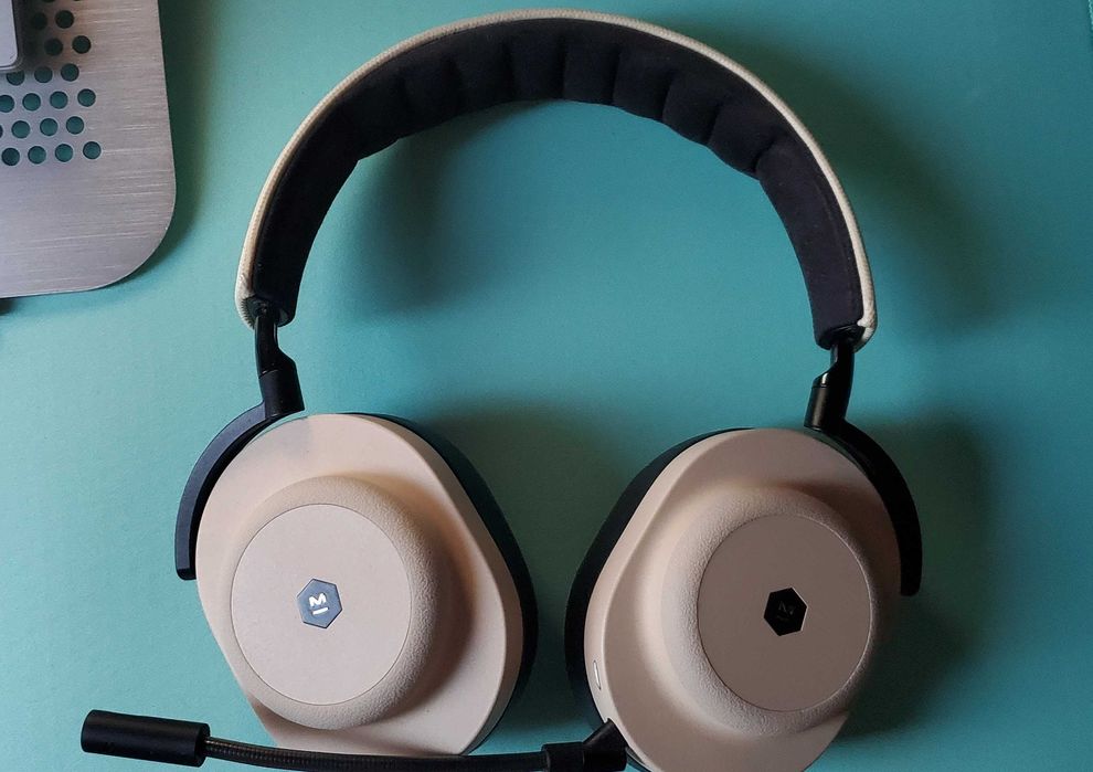 Шикарні американські ігрові навушники Master & Dynamic MG20