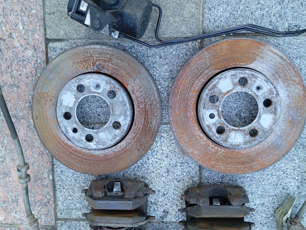 Подушка опора двигателя КПП Skoda Fabia 1 1.4 бензин 2000-2007г