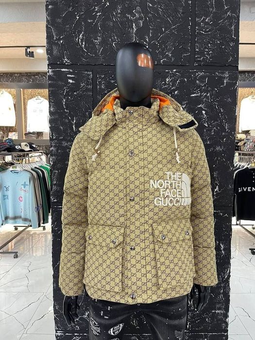 ЦЕНА БЫЛА 6400!Женская осенняя зимняя куртка The north face gucci -25