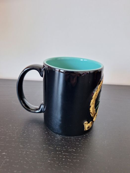 Caneca Amsterdão folha de canabis nova