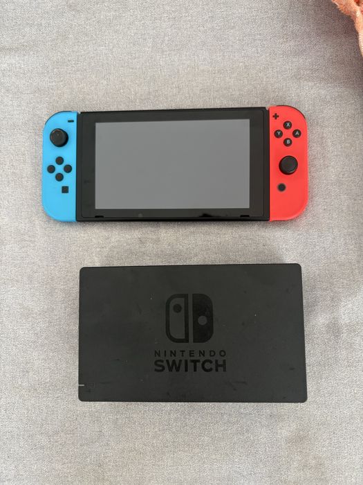 Nintendo switch + pokemon violet e nintendo sports