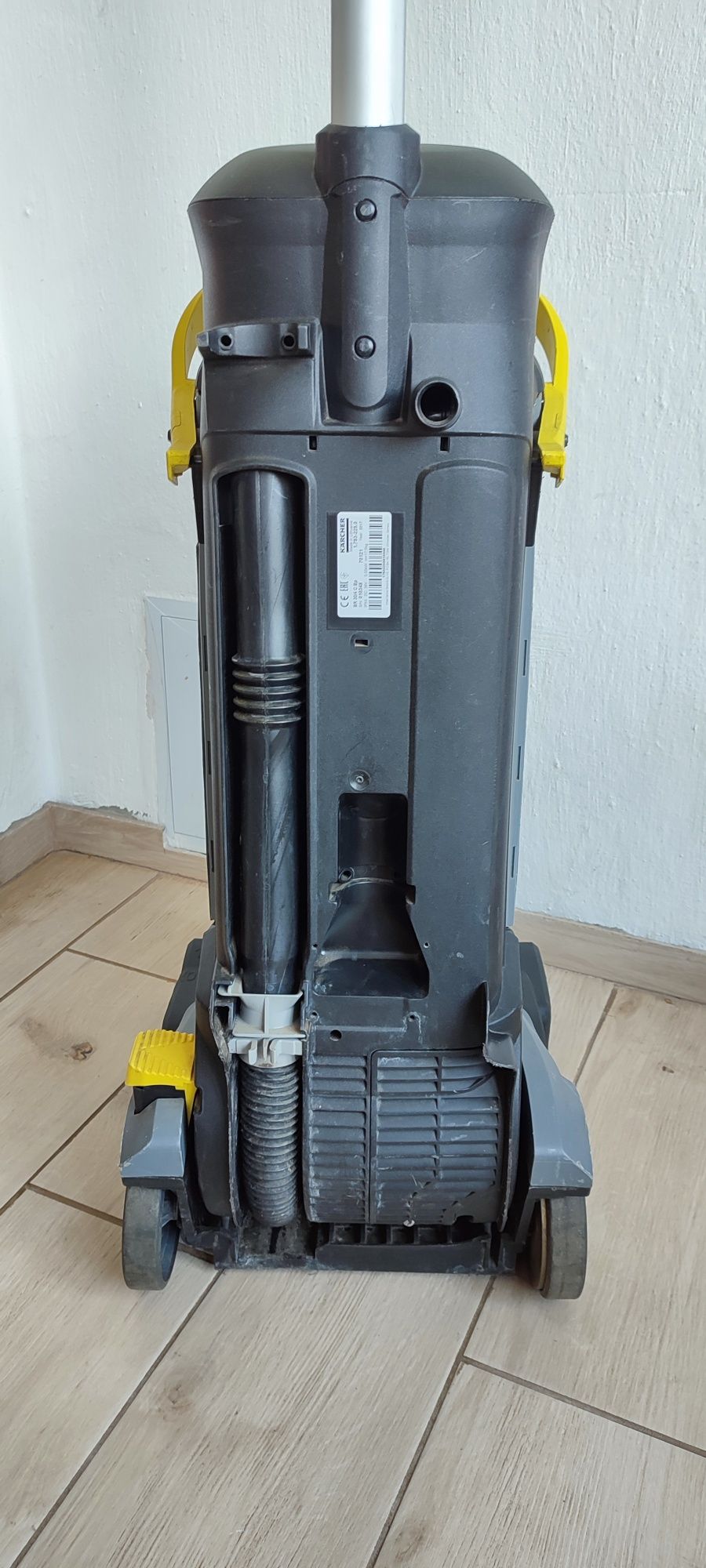 Підлогомийна машина Karcher BR 30/4 C Bp