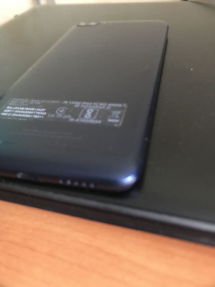 Продам телефон Asus Zenfone 4 max