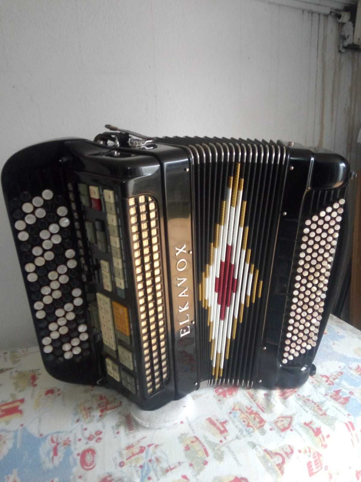 Acordeon elkavox F3