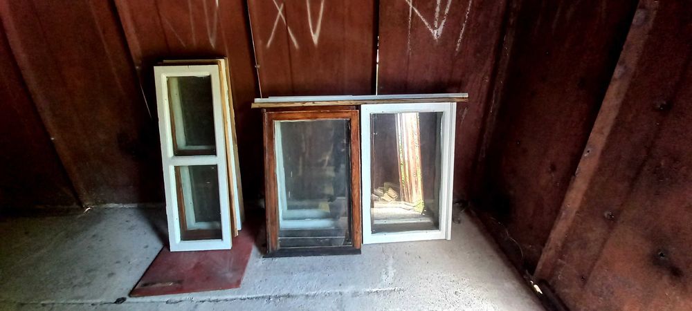 Продам деревяне вікно в  хорошому стані