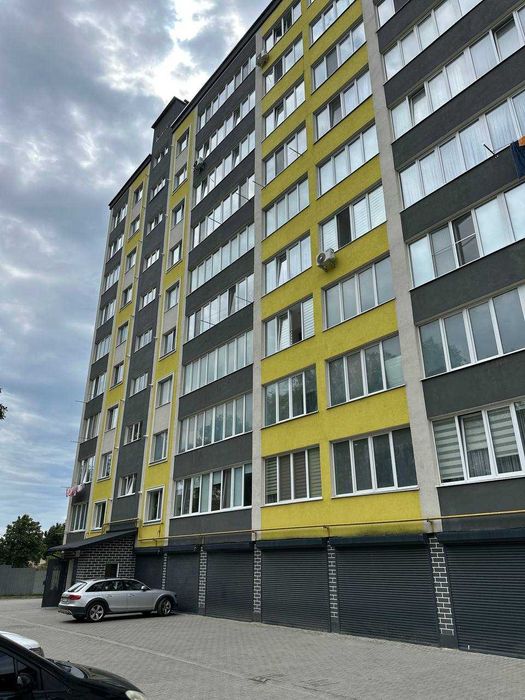 Продам квартиру з новим ремонтом