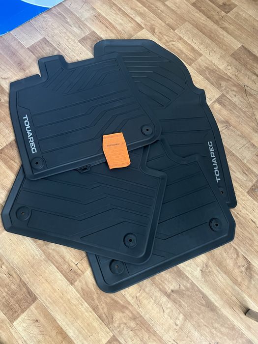 Коврики Оригінал VW Touareg 3 7L 7P 76106150082V Оригинал велюр,резина