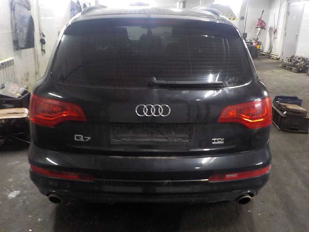 Бампер Audi Q7 4M шрот разборка 4L