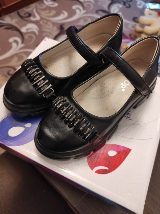 Шкільні туфлі для дівчинки 30 розмір