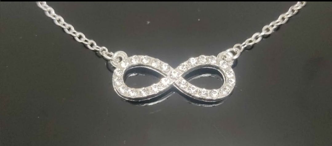 Colar Infinito Amor