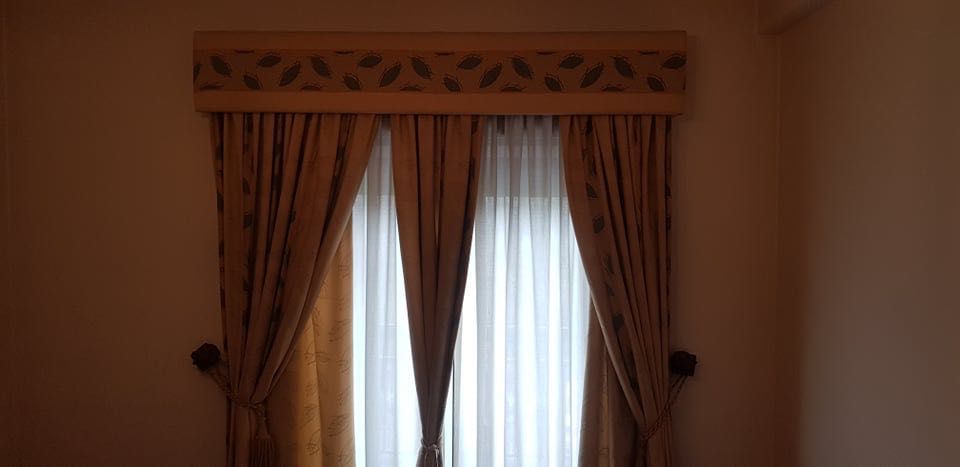 Curtain Set + Valance in the Same Pattern64738135780865120