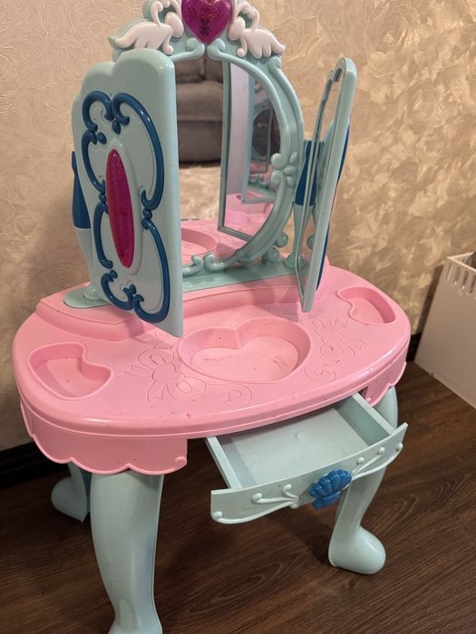 Дитяче трюмо , для дівчинки