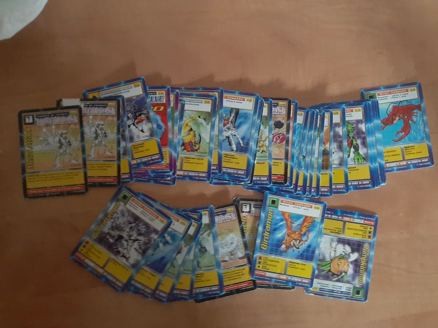 Cartas Yu-Gi-Oh, Pokemon, Digimon