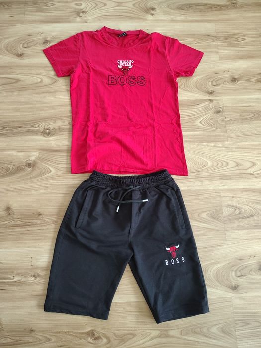 Komplet ubrań męskich bluzka +spodenki Bulls