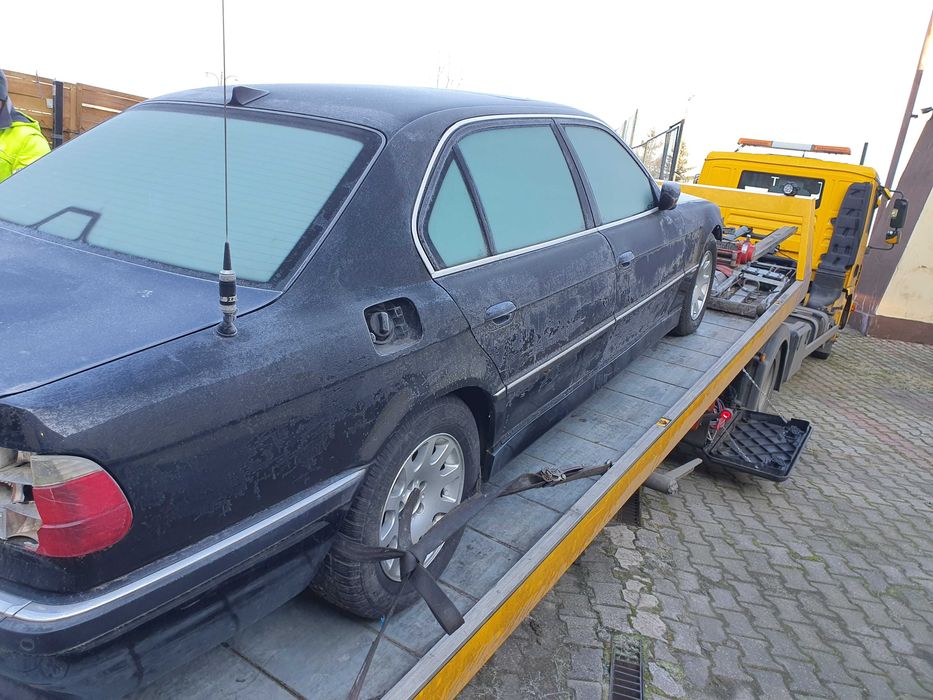 BMW 750 730 E38na części