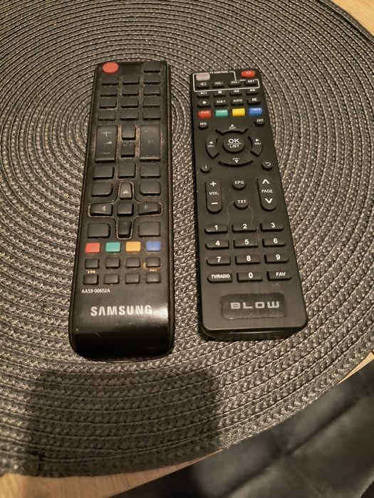 Tv Samsung + dekoder + Chromecast