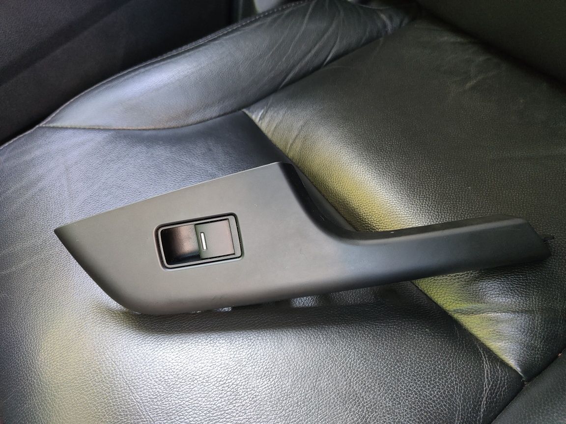 Honda CR-V 4. Модуль стеклоподъемника задний правый.