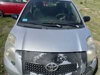 Toyota Yaris 2 - maska - inne