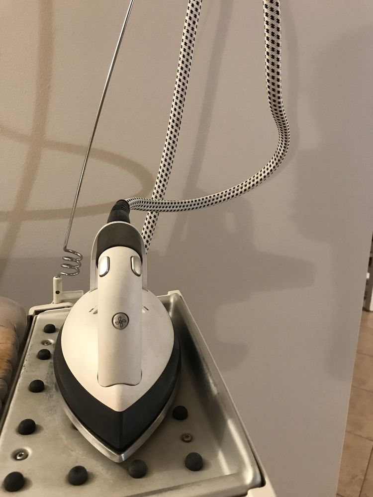 System do prasowania żelazko parowe LAURASTAR Magic i-S5