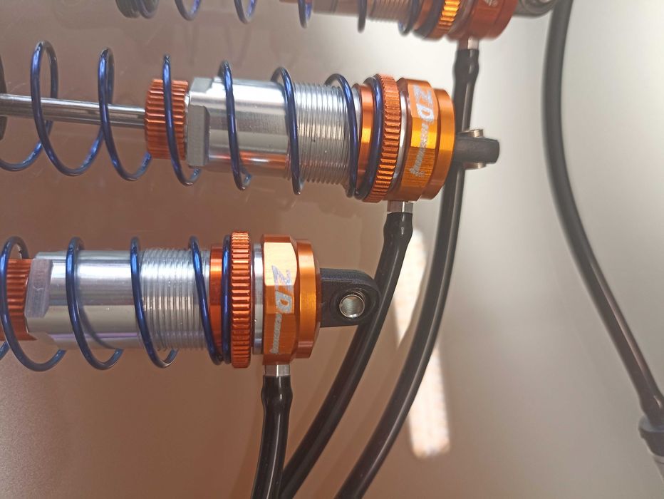 Suspensões Zd-racing para escala 1/10