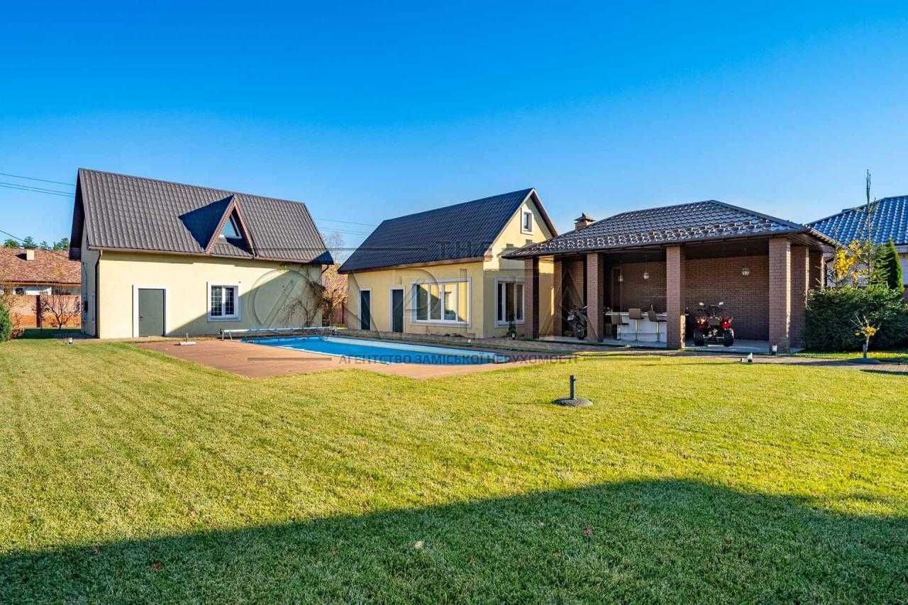 Продажа дома с бассейном, с. Мархалевка, Васильковский р-н
