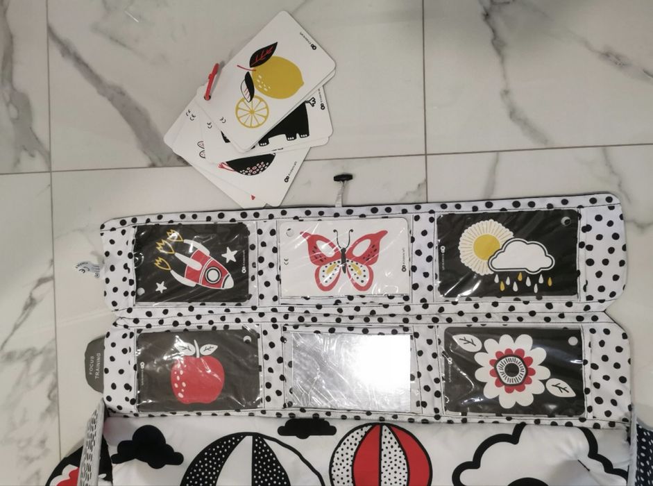 Mata edukacyjna Kinderkraft dla niemowląt