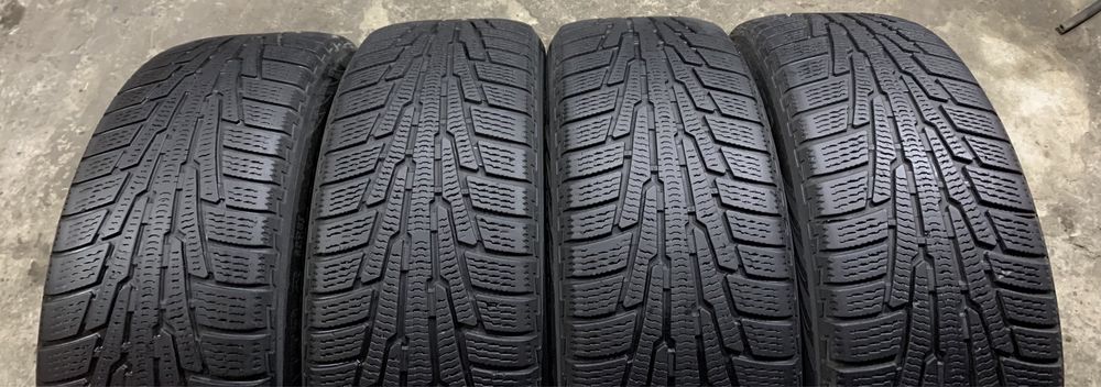 Шини Nokian Hakkapeliitta R 255/55 R18