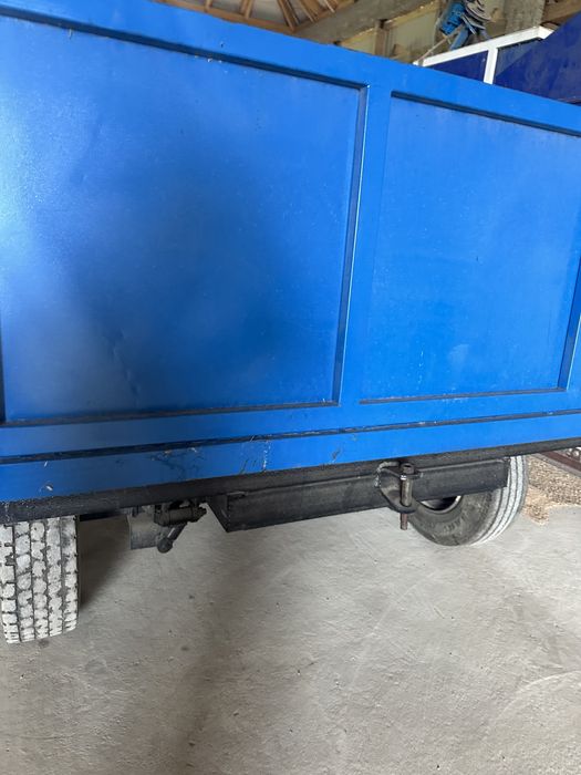 Прицеп до трактора хороший є багато чого іншого такош є і 2 осний