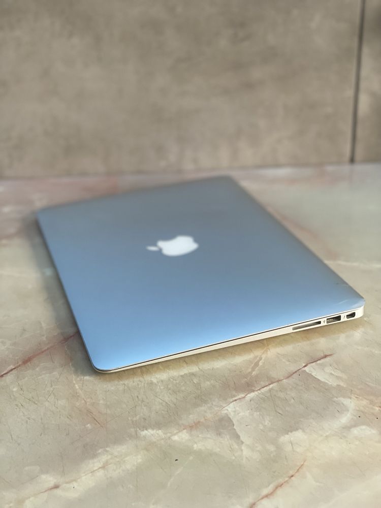 MacBook Air 2014 год