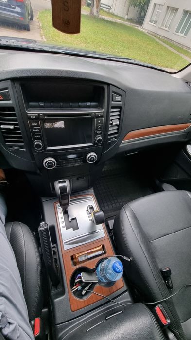 Mitsubishi Pajero Wagon 4