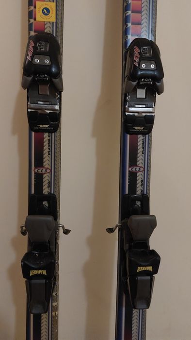 narty Fischer CLS 3 półcarwing 170 cm z wiązaniami