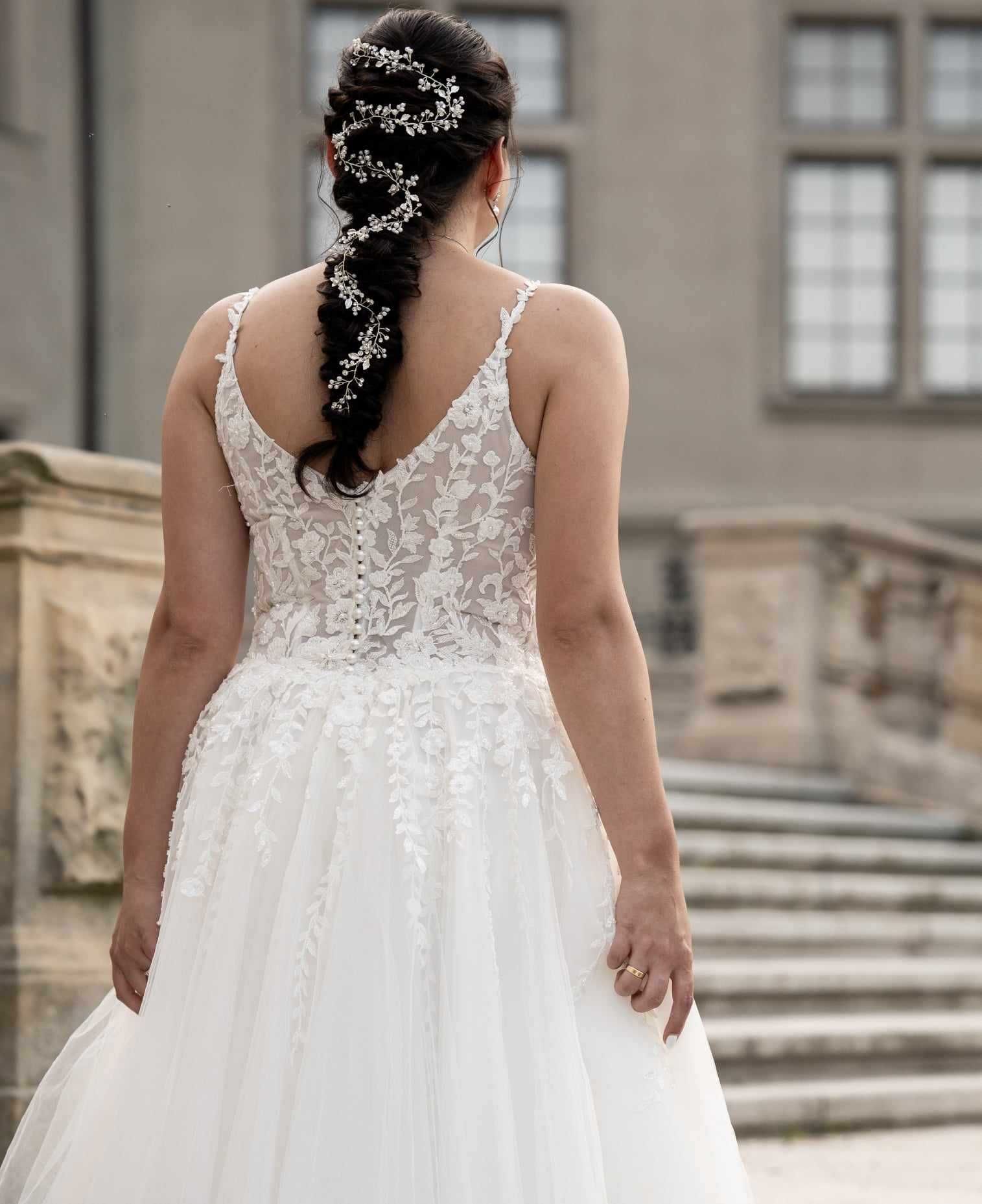 suknia ślubna plus długi welon ivory