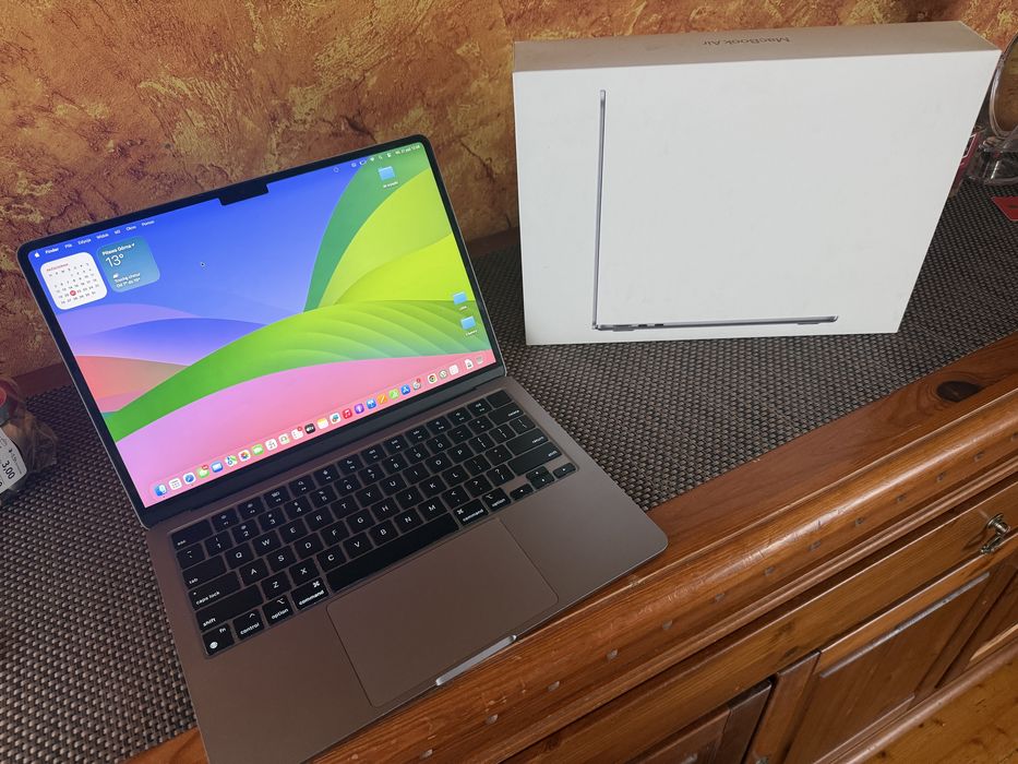 Apple Macbook Air m2 8/256