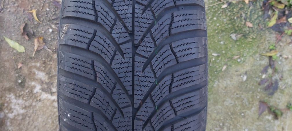 Opony zimowe 185/60/r15 KUMHO